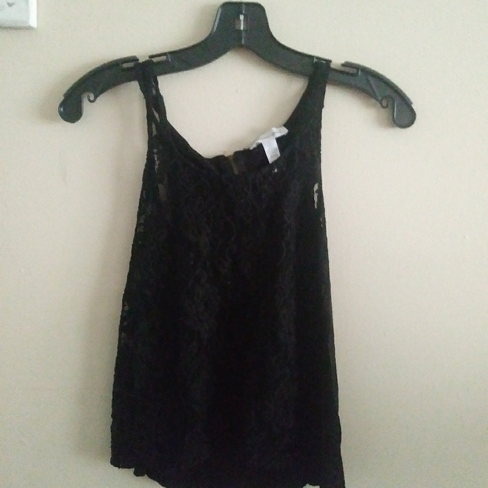 Top - Picture 2 of 2